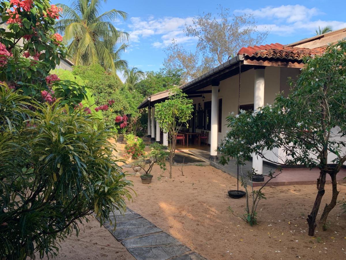 Guest house The Danish Arugam Bay